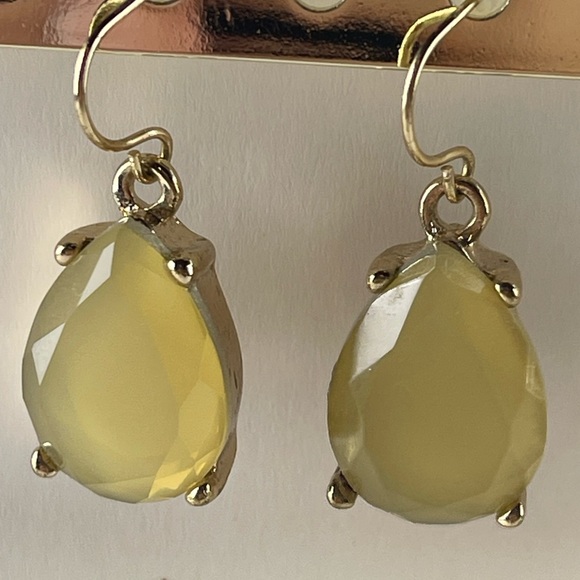 Elegant Stone and Gold Drop Earrings - Picture 9 of 10